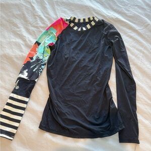 Volcom rashguard